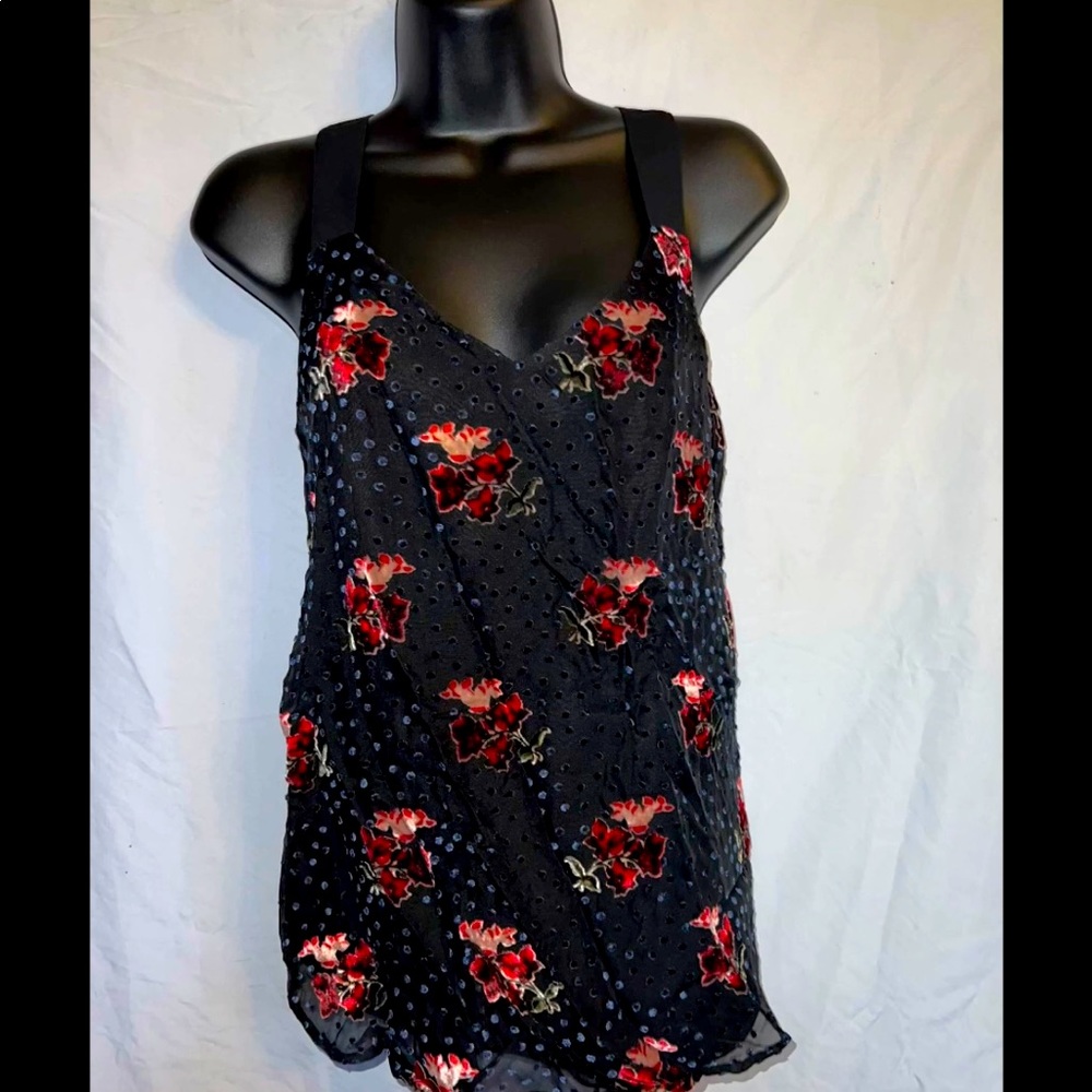 Beautiful black too with embroidery decor